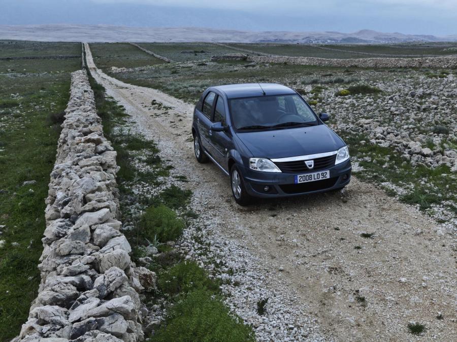  Dacia Logan 2008 года  (фото 73 из 81)